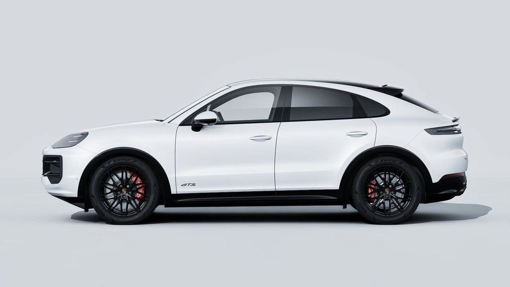 New 2026 Porsche Cayenne GTS image 2