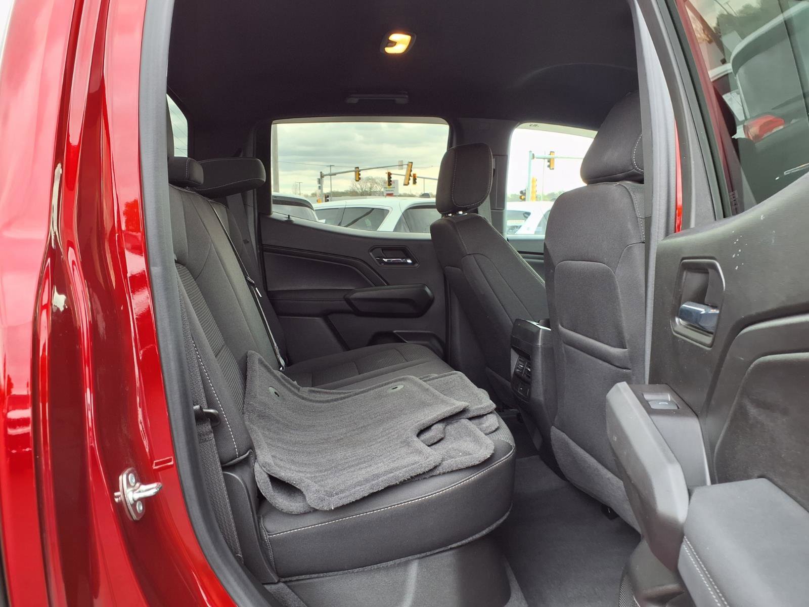 Used 2024 Chevrolet Colorado LT w/ LT Convenience Package II AWD/4WD image 24