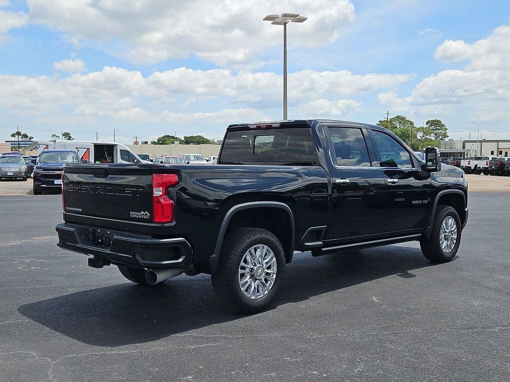 Used 2021 Chevrolet Silverado 2500 High Country w/ Z71 Off-Road Package AWD/4WD image 6