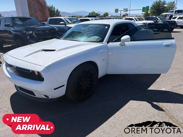 Used 2018 Dodge Challenger GT w/ Driver Convenience Group AWD/4WD image 17