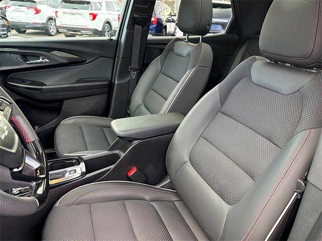 Used 2023 Chevrolet TrailBlazer RS w/ Sun and Liftgate Package image 15