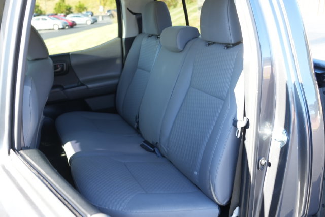 Used 2022 Toyota Tacoma SR w/ SR Convenience Package RWD image 14