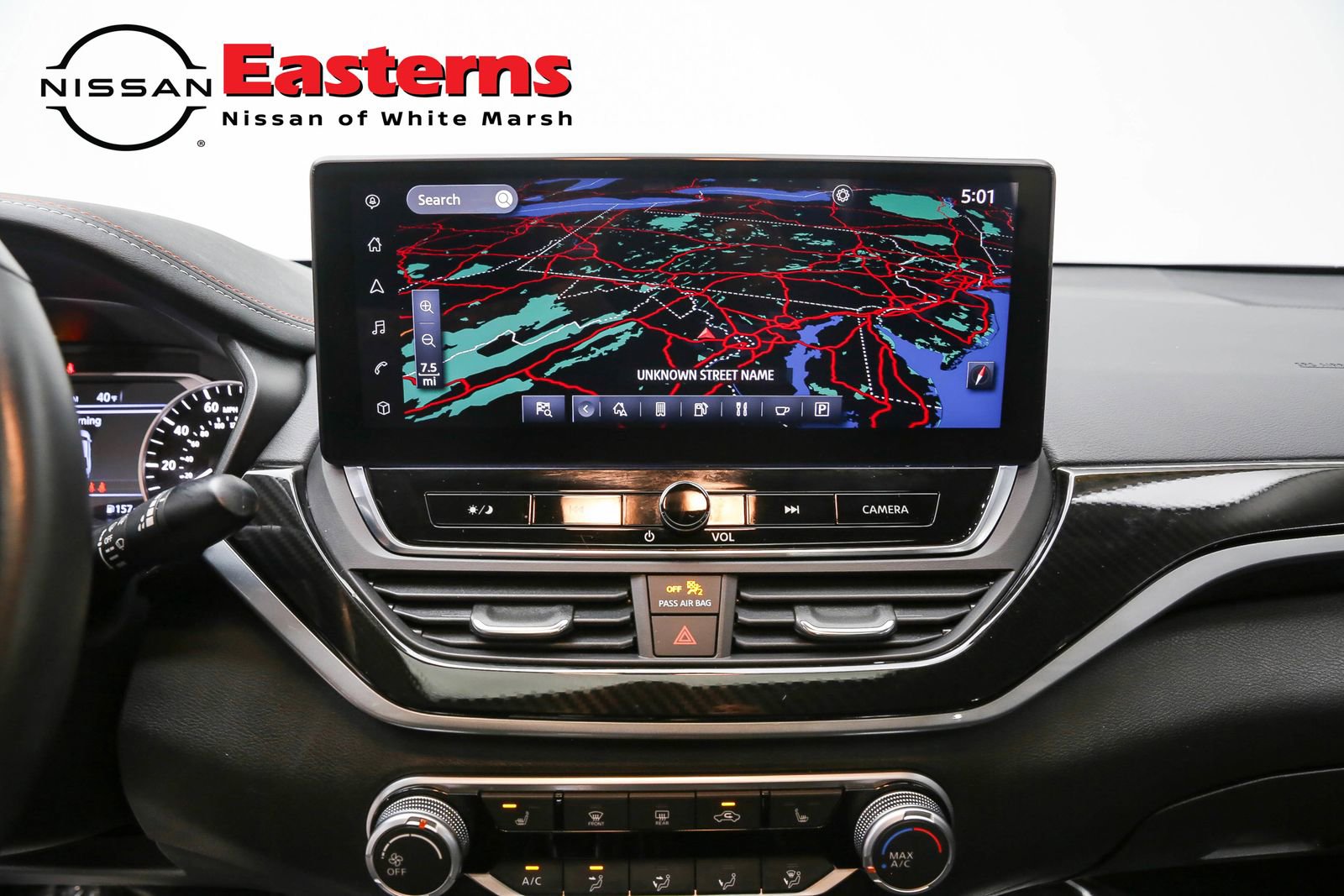 Used 2023 Nissan Altima 2.5 SR w/ SR Premium Package FWD image 12