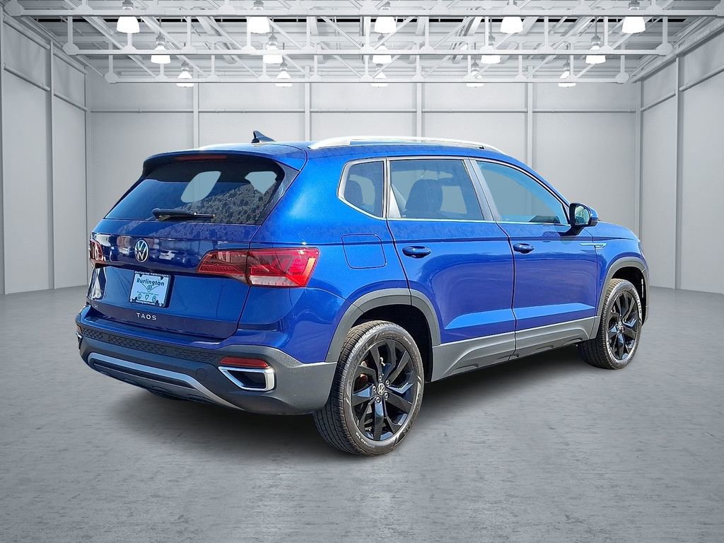 Certified 2022 Volkswagen Taos SE FWD image 6