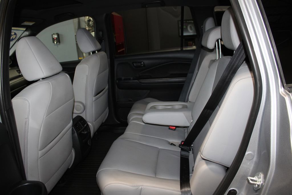 Used 2023 Honda Passport EX-L image 18