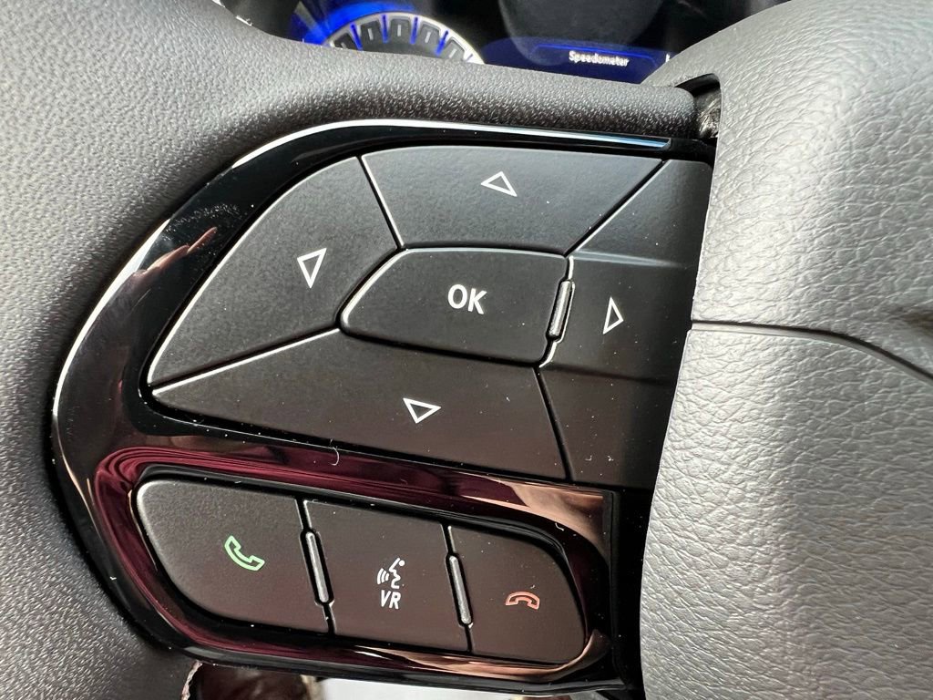 New 2027 Chrysler Pacifica Select FWD image 46