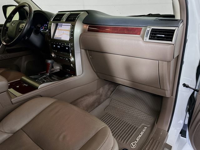 Used 2015 Lexus GX 460 w/ Premium Package AWD/4WD image 28