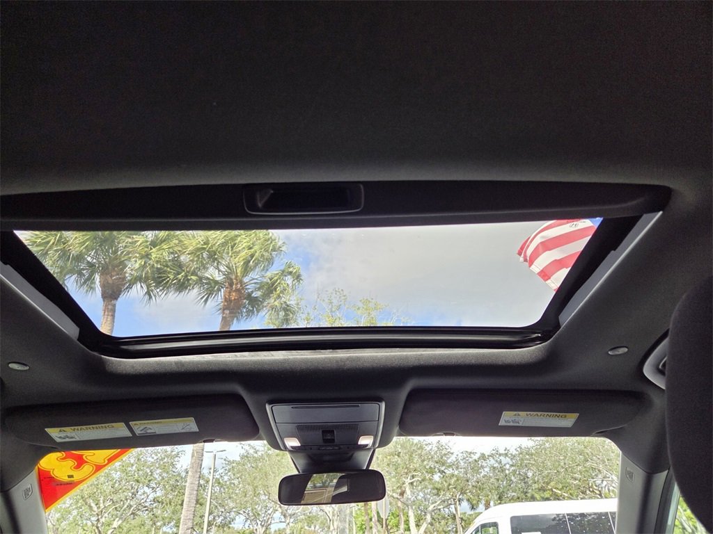 Used 2023 Honda CR-V Sport image 12