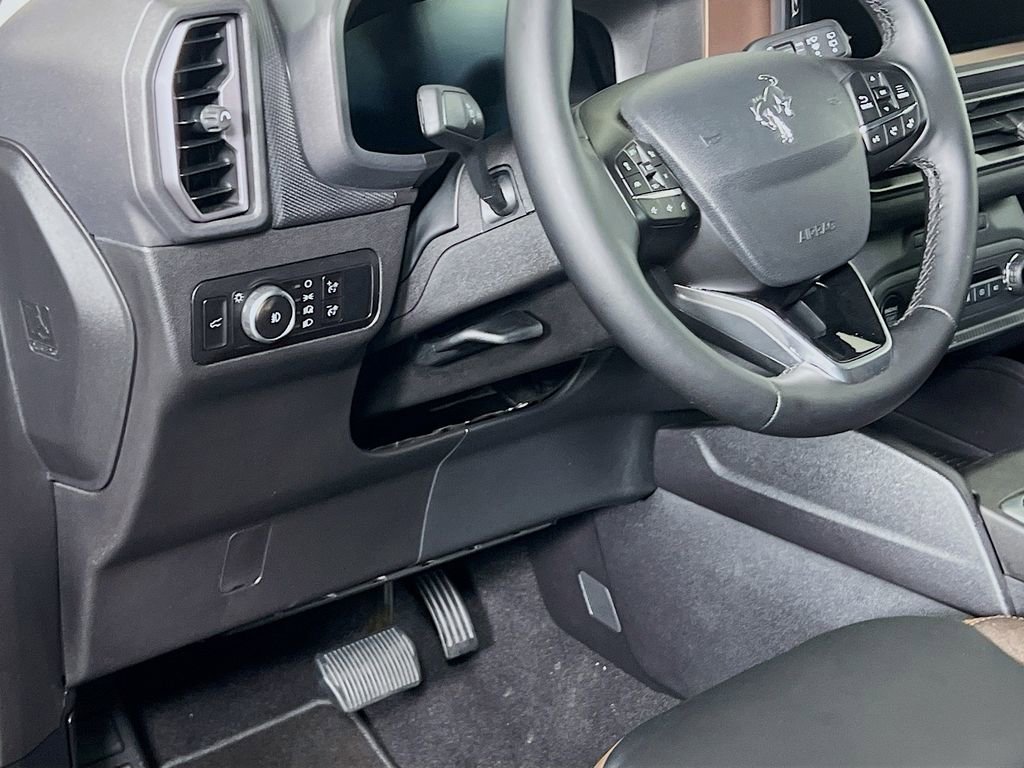Used 2025 Ford Bronco Sport Outer Banks image 13