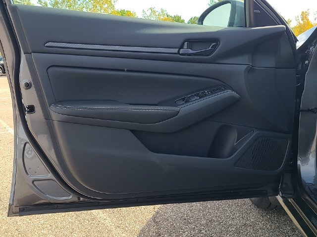 New 2026 Nissan Altima 2.5 SV w/ SV Premium Package FWD image 10