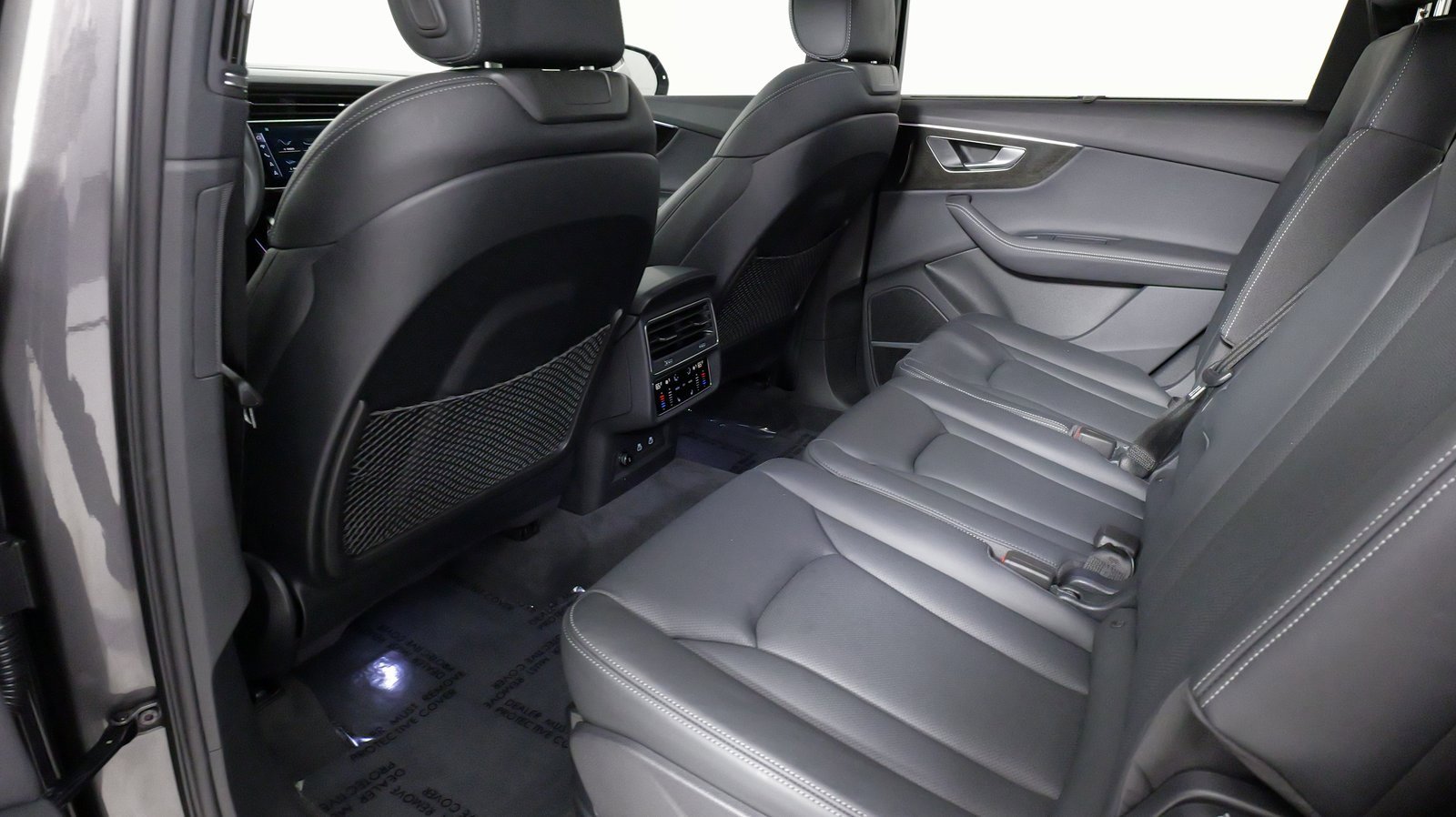 Used 2025 Audi Q7 3.0T Prestige w/ Prestige Package image 37