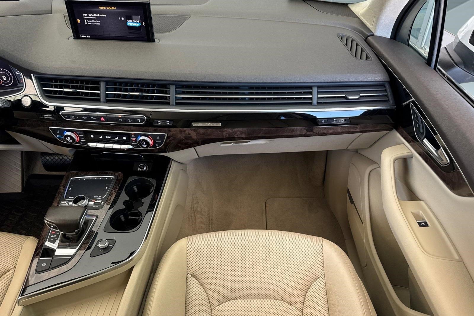 Used 2017 Audi Q7 3.0T Prestige image 29