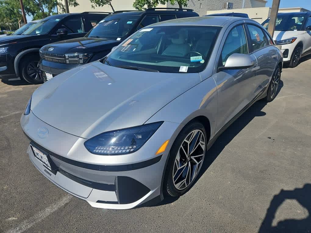 Used 2024 Hyundai Ioniq 6 SEL RWD image 1