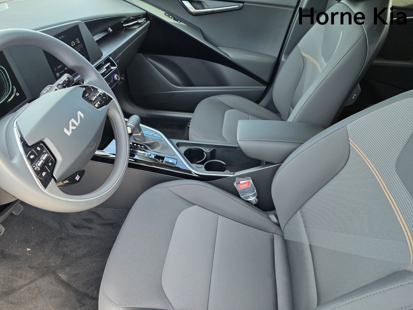 New 2026 Kia Niro LX FWD image 11