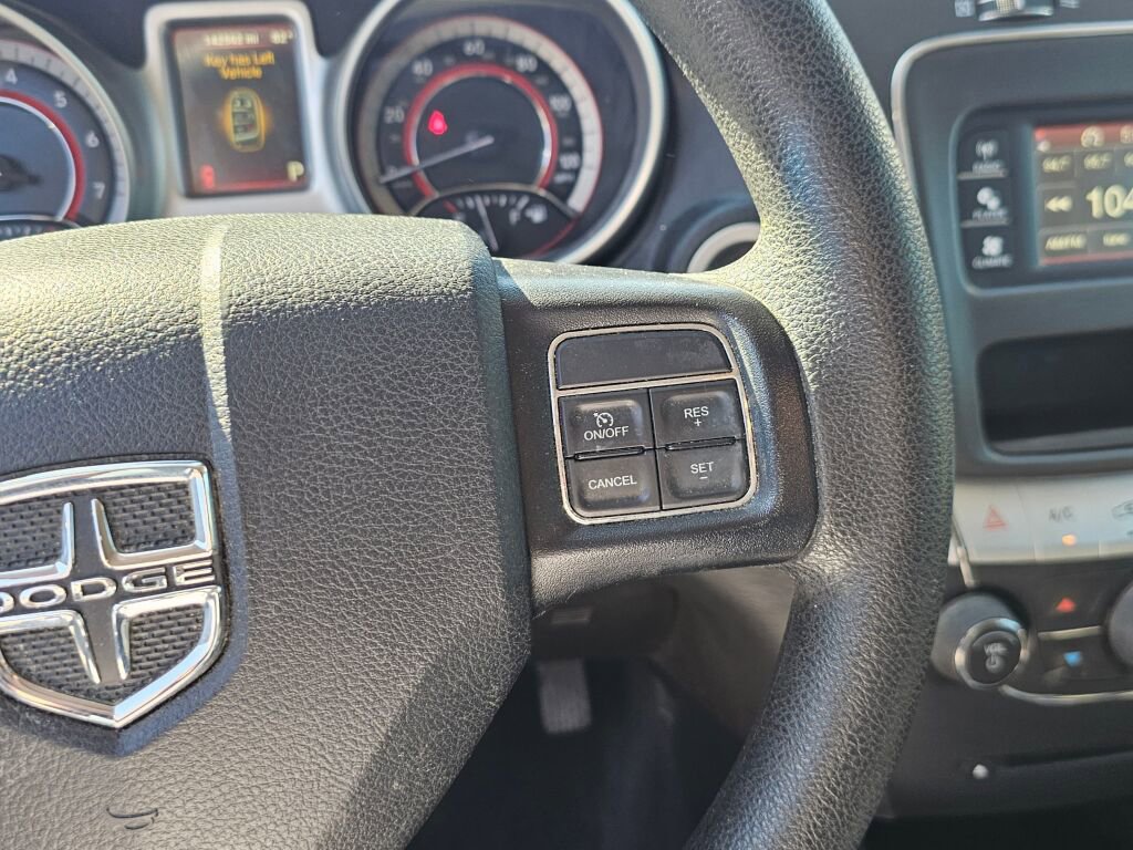 Used 2019 Dodge Journey SE image 32