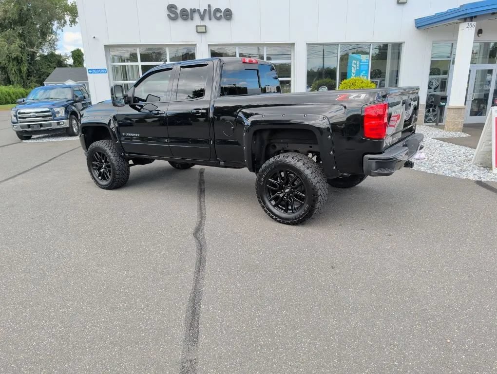 Used 2018 Chevrolet Silverado 1500 LT w/ All Star Edition AWD/4WD image 15