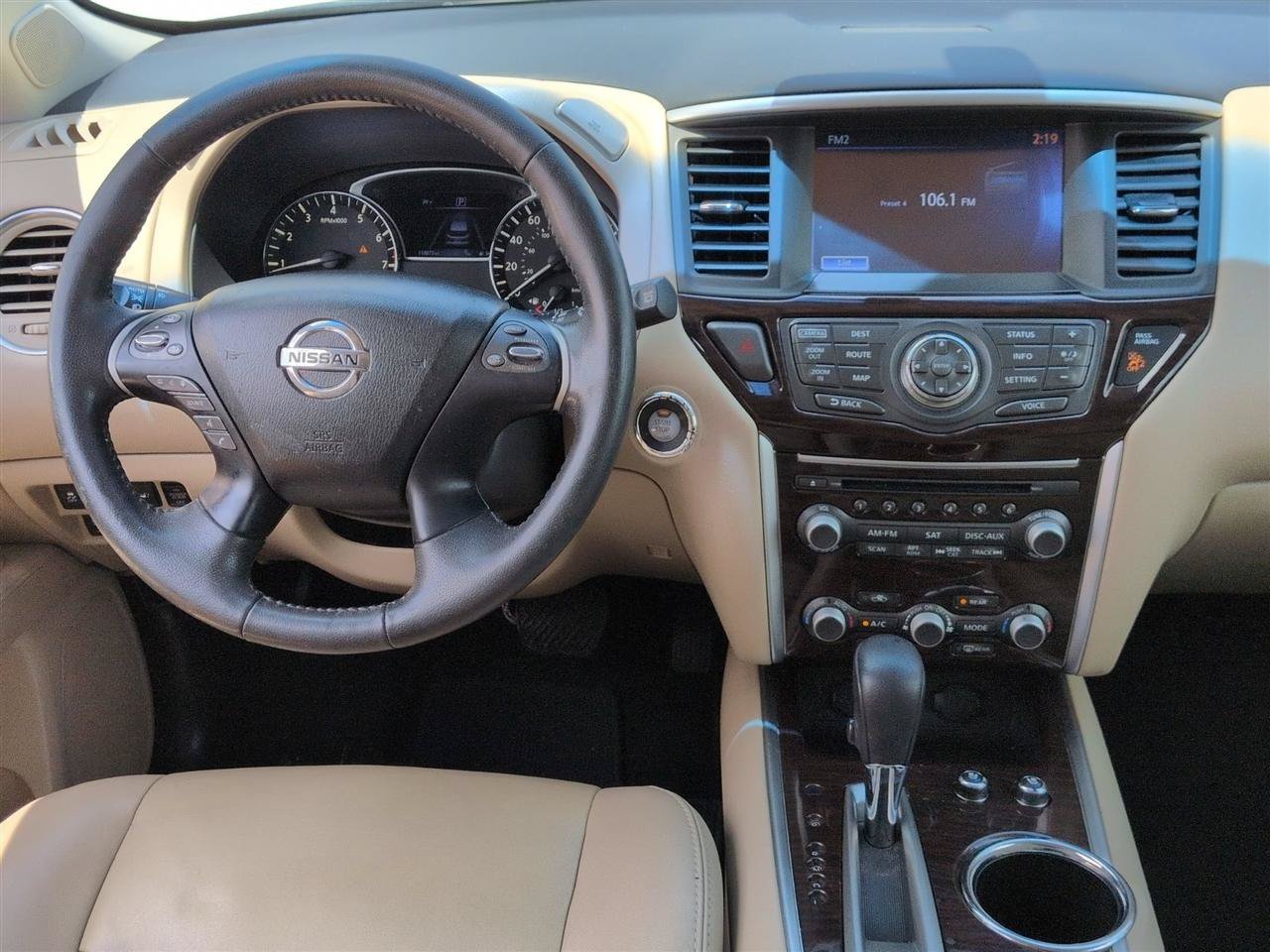 Used 2016 Nissan Pathfinder Platinum FWD image 32