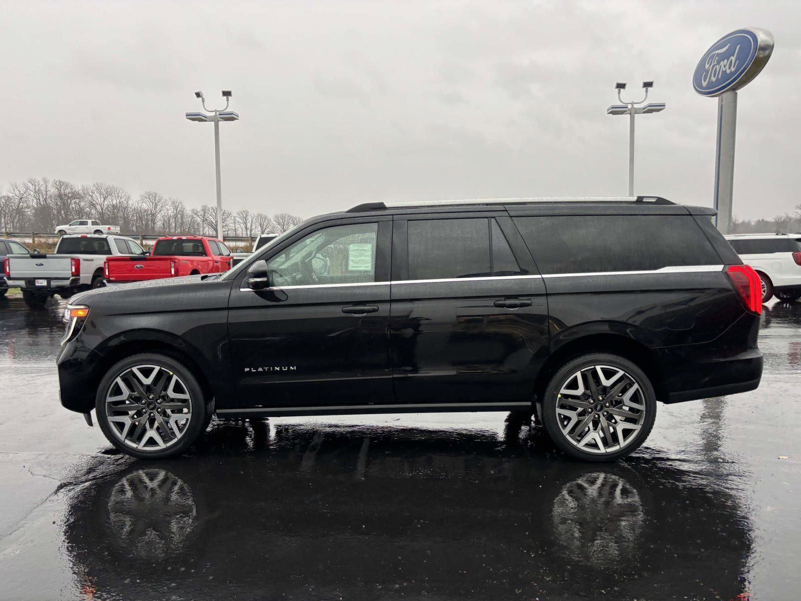 New 2026 Ford Expedition Max Platinum w/ Platinum Ultimate Package AWD/4WD image 4