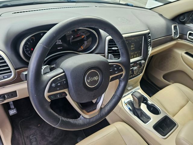 Used 2017 Jeep Grand Cherokee Limited image 19