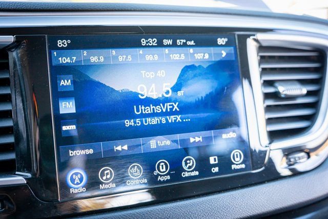 Used 2017 Chrysler Pacifica Touring-L Plus image 23