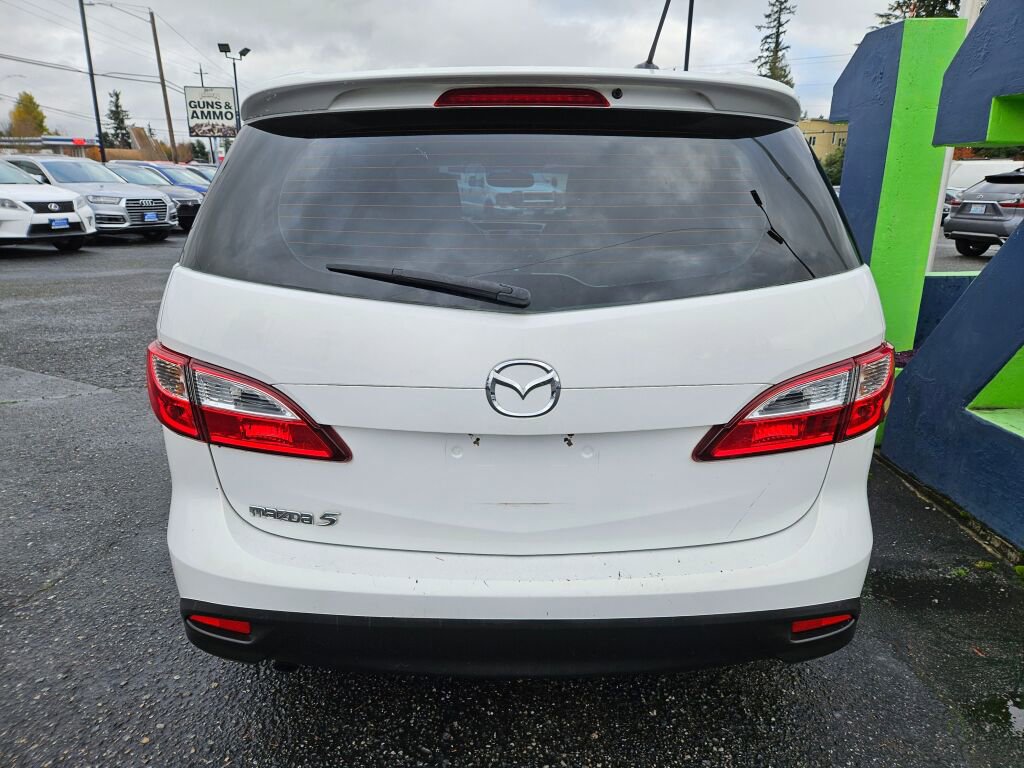 Used 2012 MAZDA MAZDA5 Touring w/ Moonroof & Audio Pkg image 4