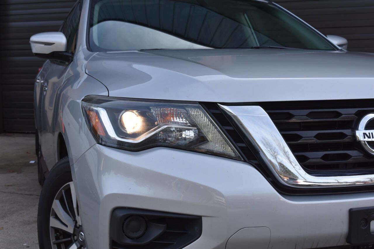 Used 2017 Nissan Pathfinder S image 5