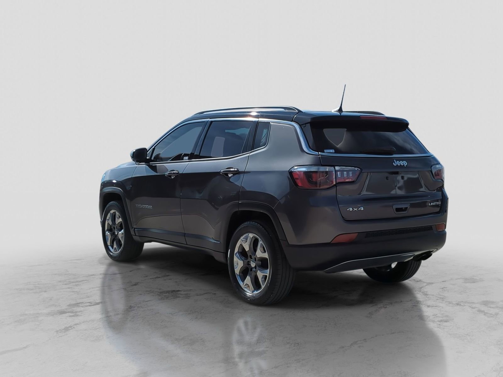 Used 2019 Jeep Compass Limited image 5