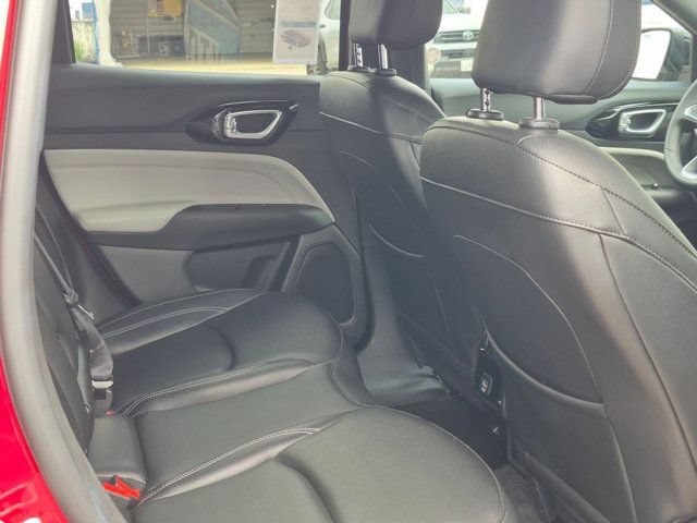 Used 2025 Jeep Compass Limited AWD/4WD image 27