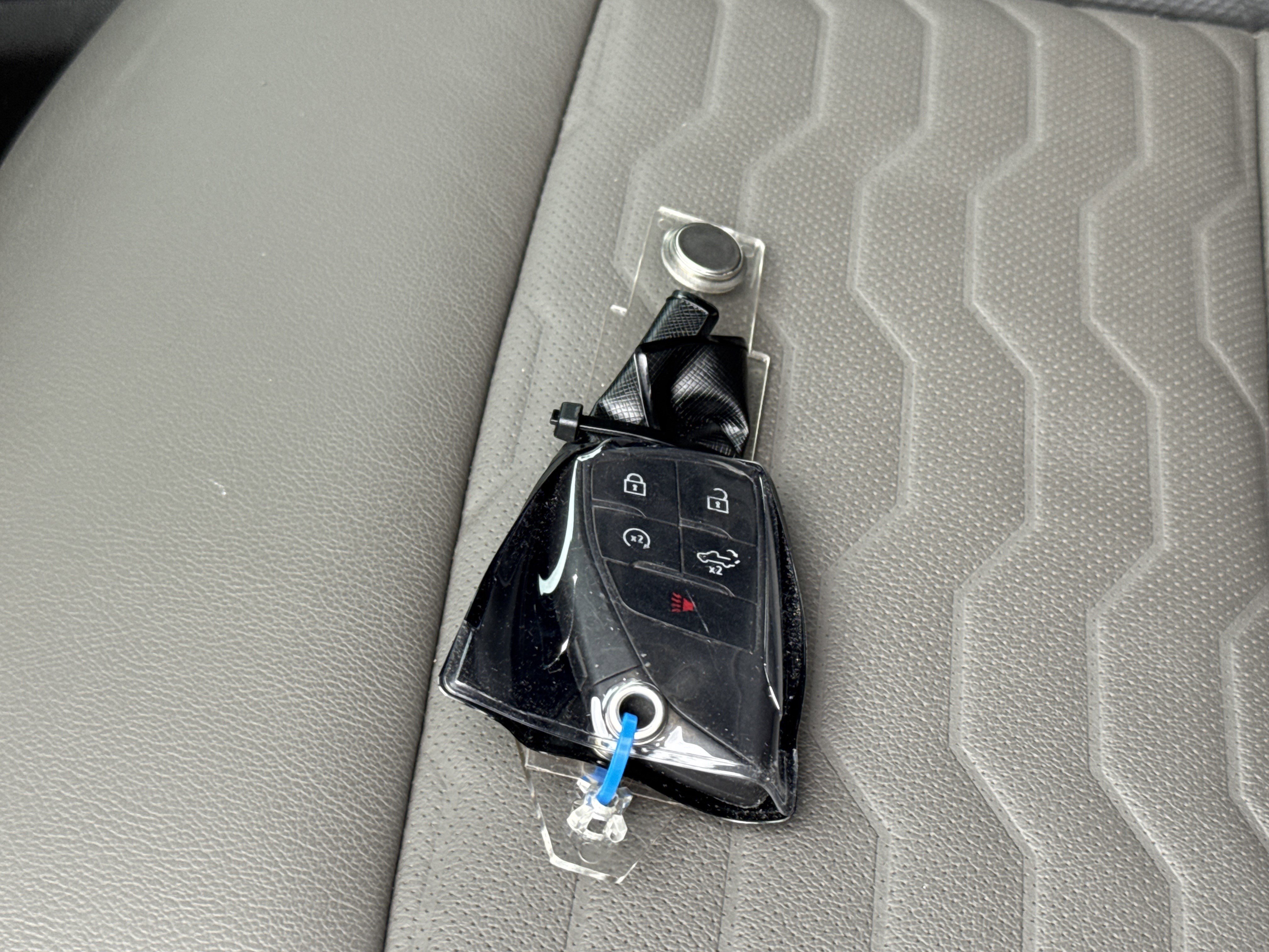 Used 2024 Chevrolet Silverado 2500 ZR2 w/ Technology Package image 36