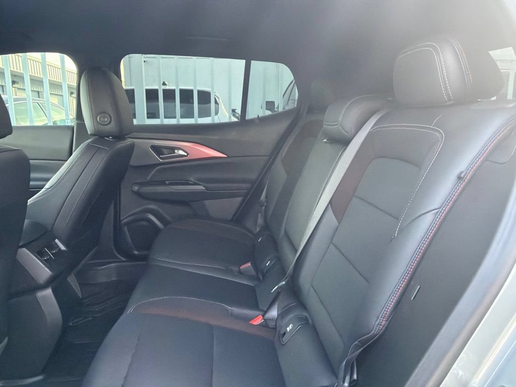 Certified 2025 Chevrolet Equinox EV RS FWD image 4