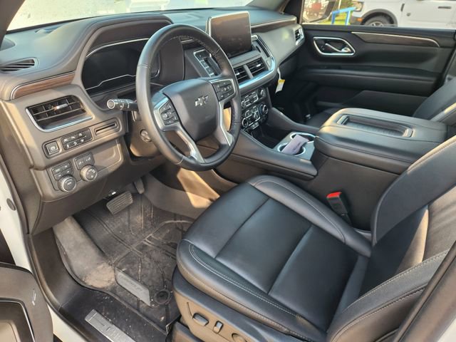 Used 2024 Chevrolet Tahoe Z71 w/ Luxury Package AWD/4WD image 8