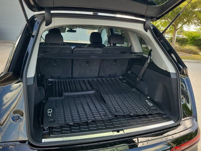 Used 2024 Audi Q7 2.0T Premium Plus image 8