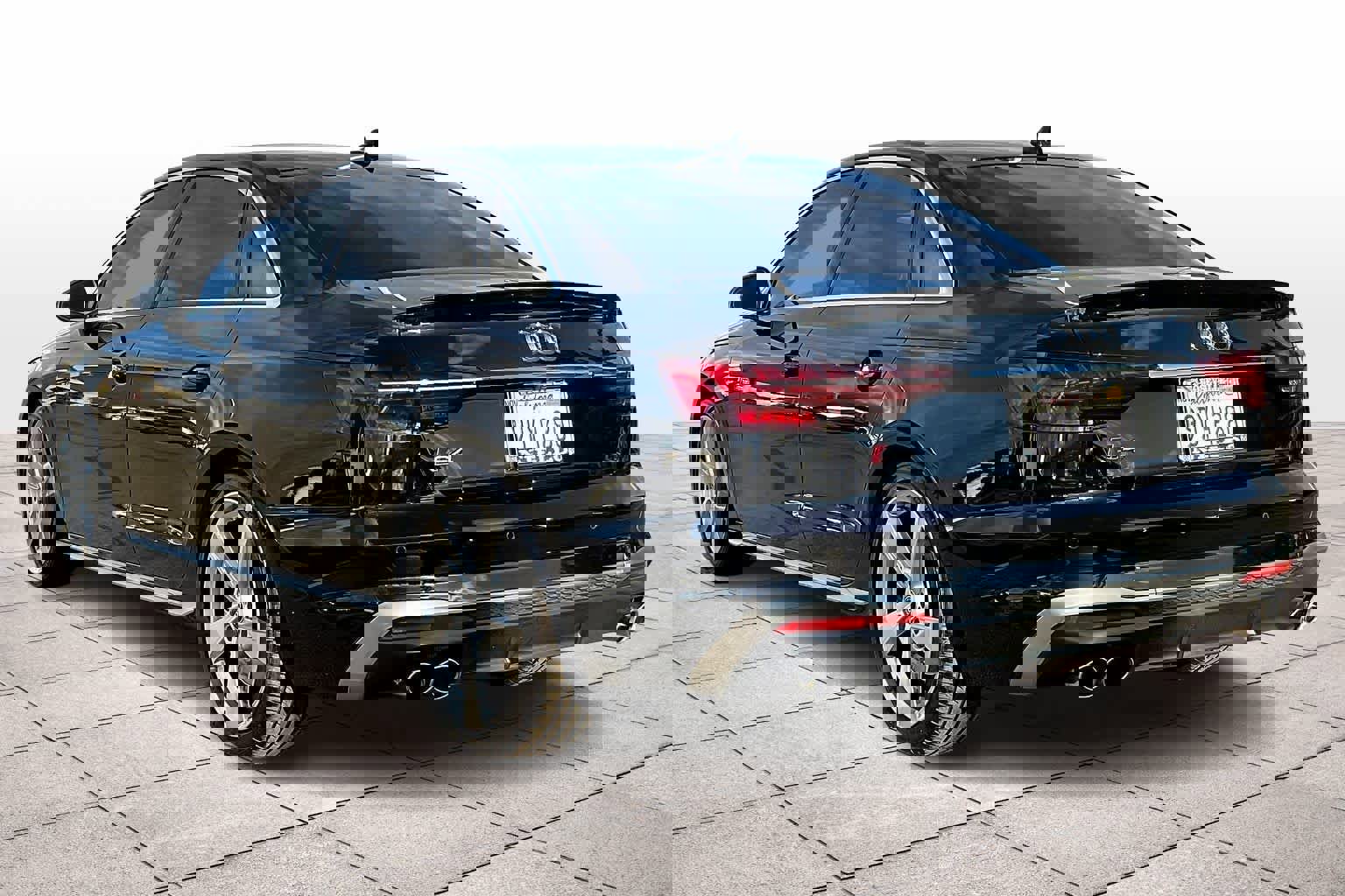 Used 2023 Audi S4 Premium Plus w/ Premium Plus Package image 13