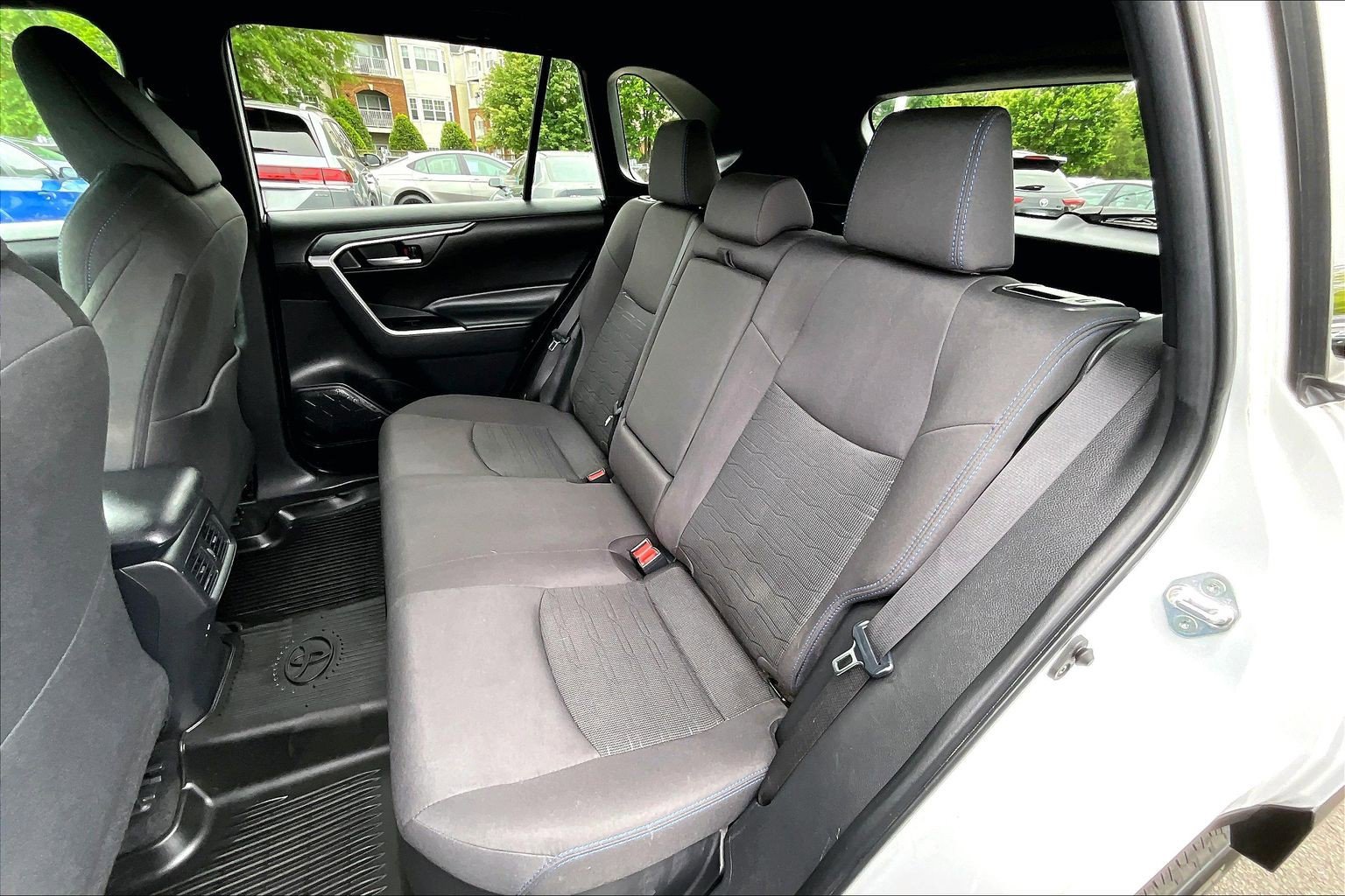 Used 2023 Toyota RAV4 SE AWD/4WD image 24