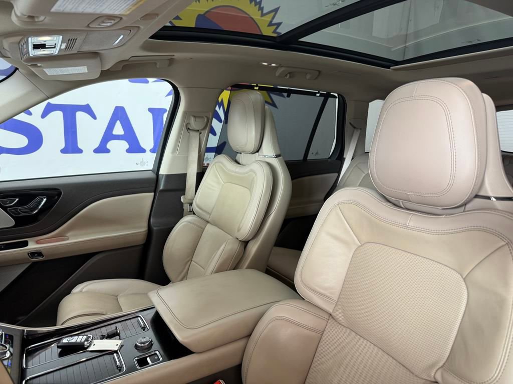Used 2022 Lincoln Aviator Reserve image 10