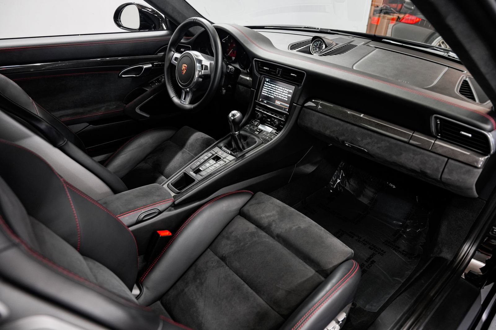 Used 2016 Porsche 911 Carrera 4 GTS AWD/4WD image 30