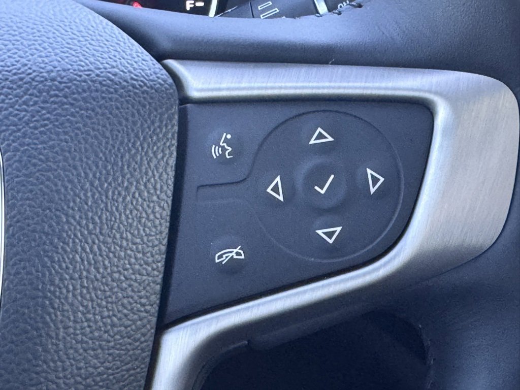 Used 2022 GMC Acadia Denali w/ Denali Technology Package image 9