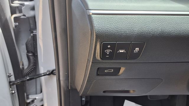 Used 2023 Kia K5 GT-Line w/ GT-Line Premium Package FWD image 18