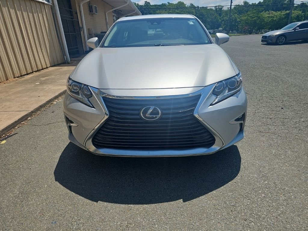Used 2017 Lexus ES 350 FWD image 3
