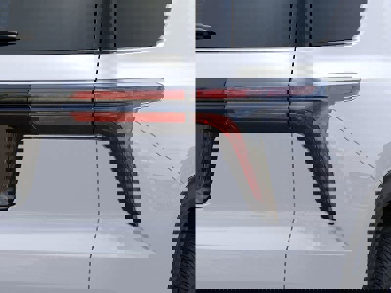 New 2026 Chevrolet Traverse LT w/ Enhanced Driving Package image 12