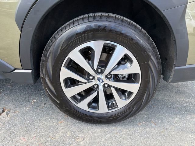 Used 2024 Subaru Outback Premium image 6