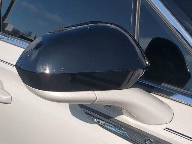 Used 2023 Lincoln Corsair Reserve image 12
