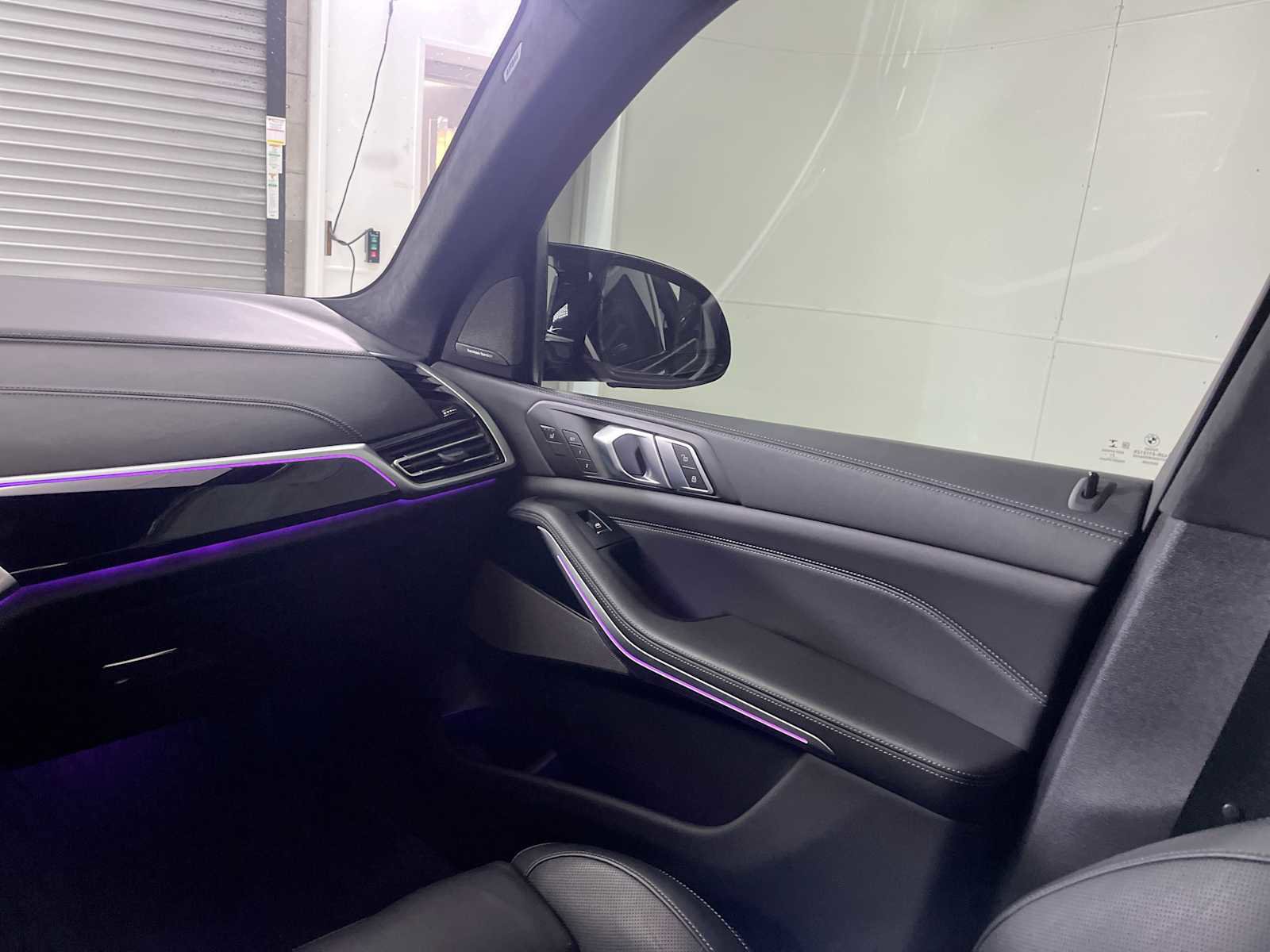 Used 2022 BMW X5 M w/ Executive Package image 11