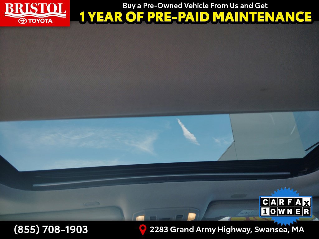 Used 2024 Toyota Highlander XLE AWD/4WD image 19