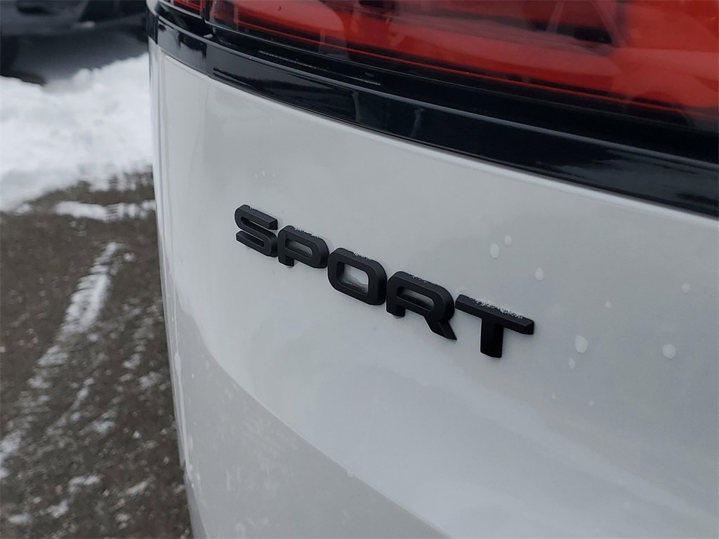 New 2025 Land Rover Range Rover Sport Dynamic SE image 6