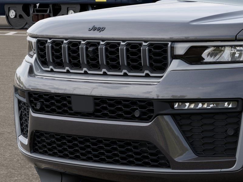 New 2026 Jeep Grand Cherokee Limited image 11