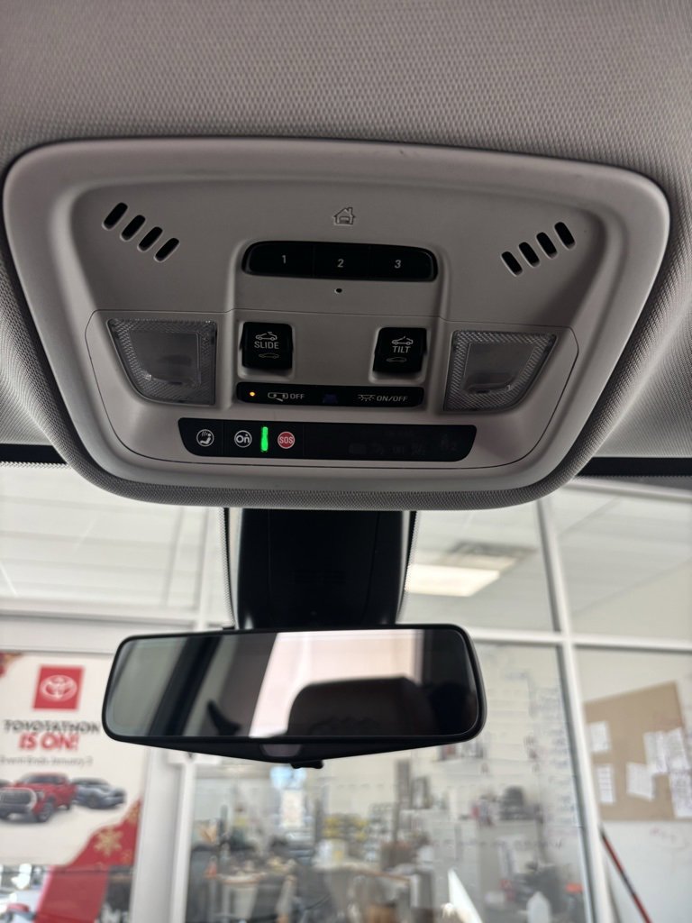 Certified 2021 Chevrolet Traverse High Country image 20