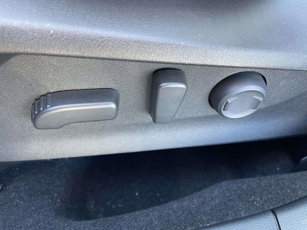 Used 2019 Subaru Forester Premium w/ All-Weather Package image 14