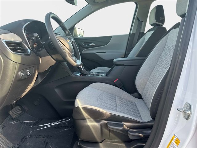 Used 2023 Chevrolet Equinox LS image 16