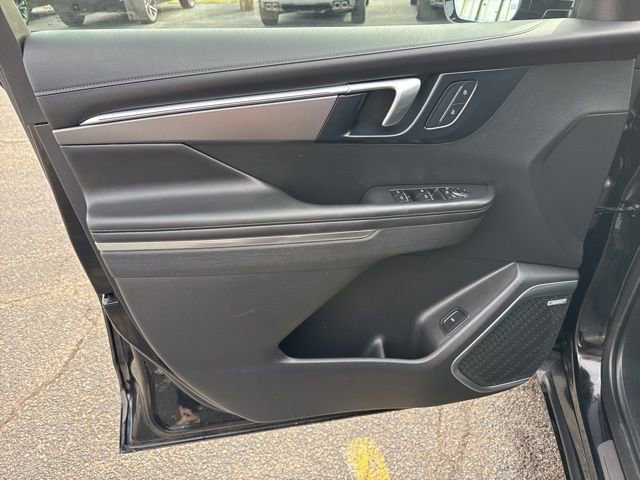 Certified 2025 Buick Enclave Sport Touring image 10